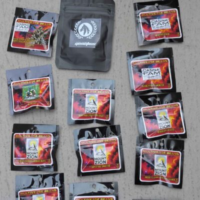 Buy 1 Get 15 Free - Dark Horse & Friends (150 Seeds) | $1.33 Per Seed